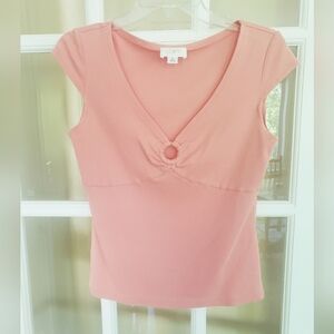 LOFT Dusty Rose V-Neck Tee with Center Ring Accent Size: M